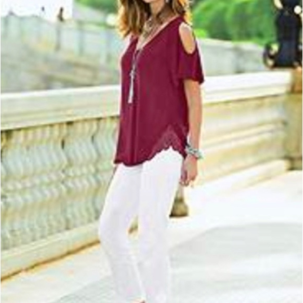 Venus Cold Shoulder Top Size XS